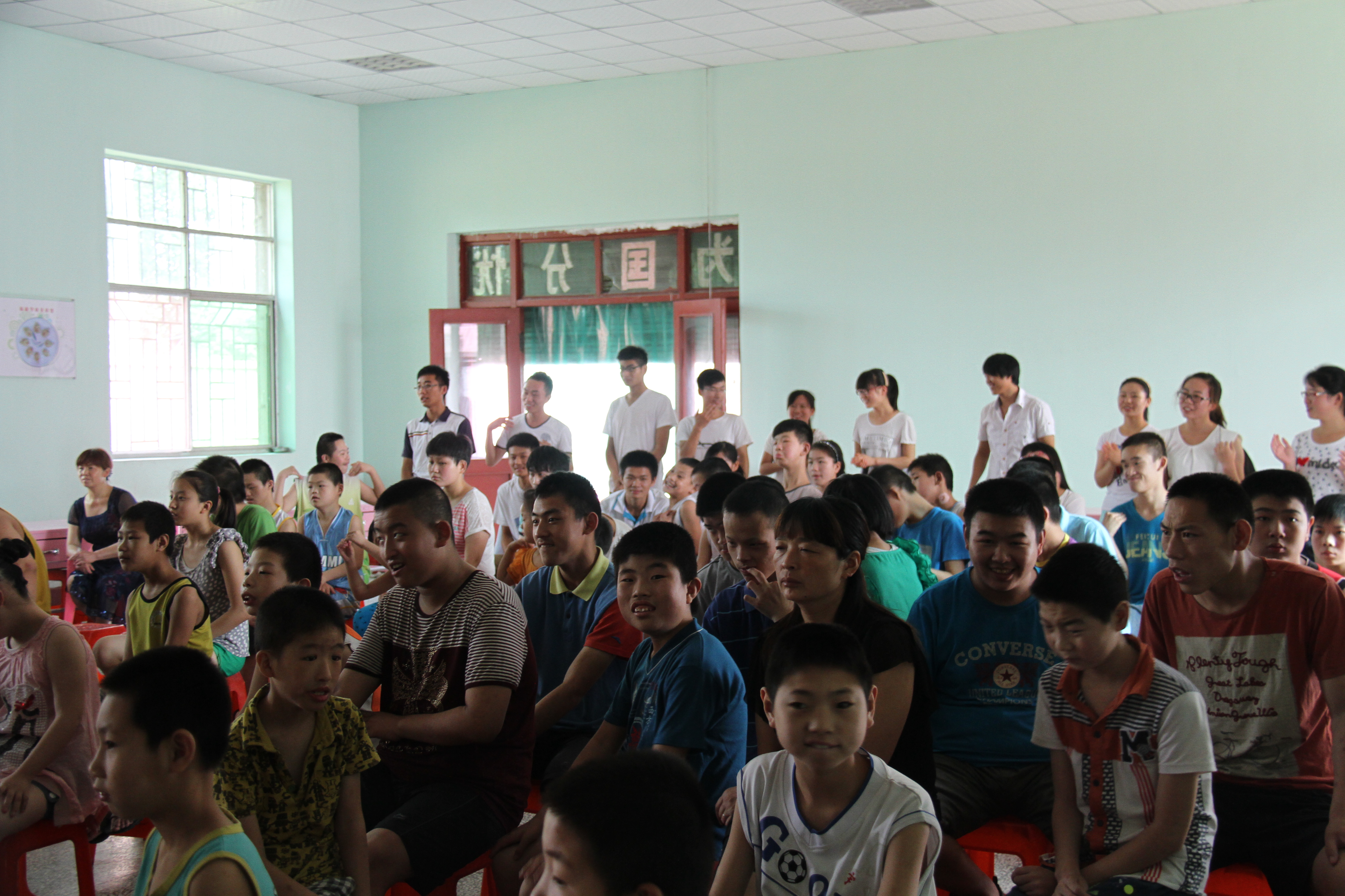 关爱儿童,志愿服务队度儿童福利院.JPG 关爱儿童,志愿服务队度儿童福利院.JPG